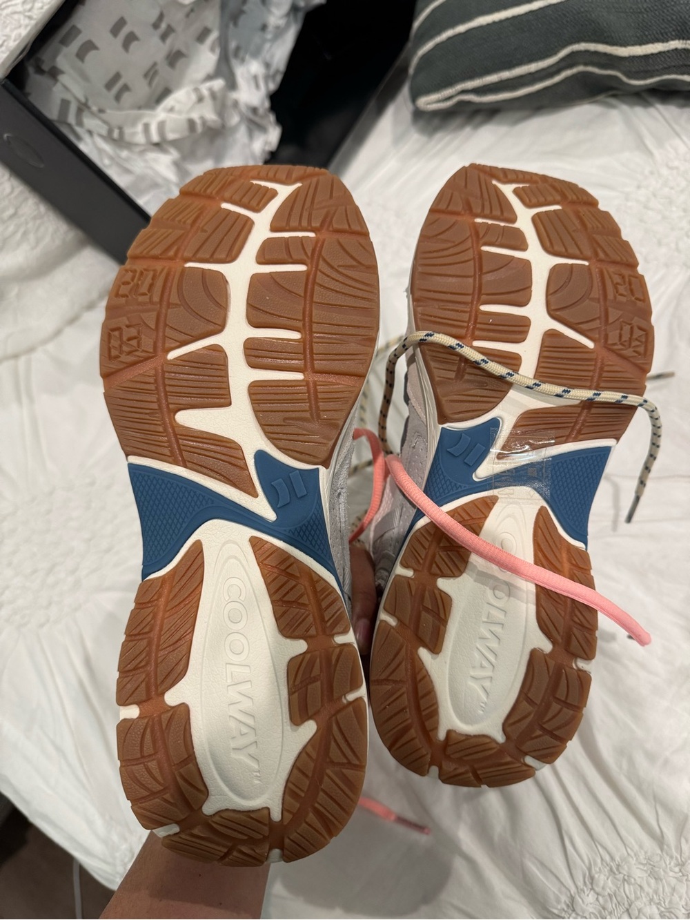 Coolway 2003 Glow Rush Women's Athletic Sneakers - Cream Pink Blue - Picture 3 of 5
